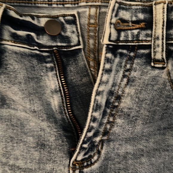 Altar’d State skinny jeans. Size 25. - Picture 3 of 4